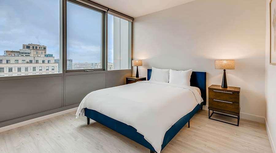 Sentral Michigan Avenue Aparthotel Chicago Phòng bức ảnh A bedroom at the hotel