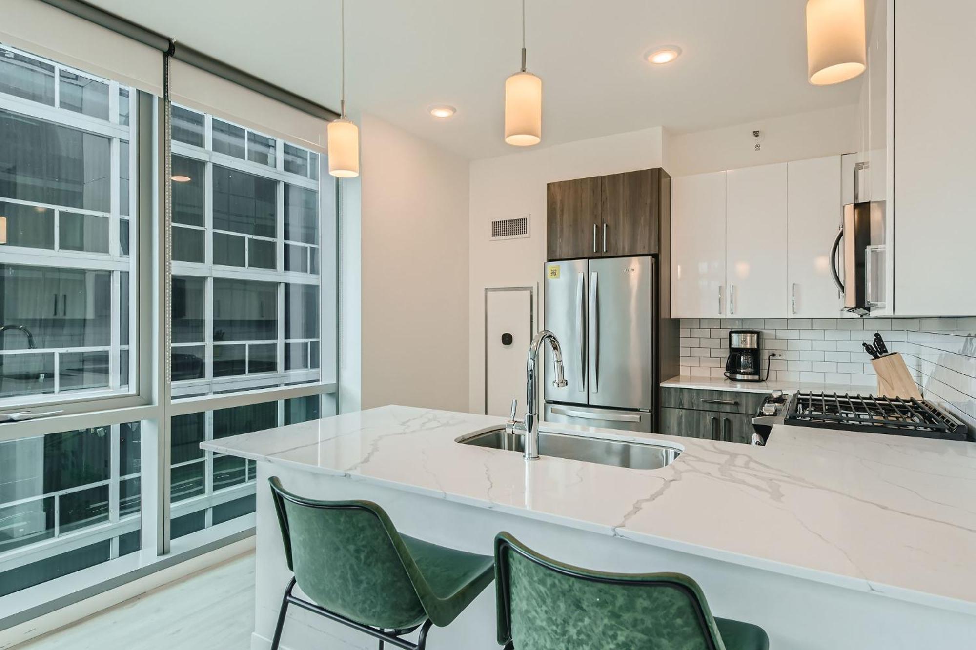 Sentral Michigan Avenue Aparthotel Chicago Phòng bức ảnh Kitchen
